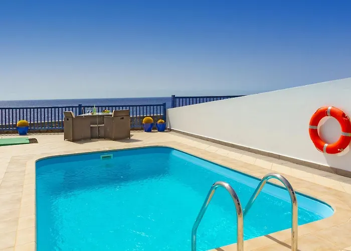 Brisa Marina بْوُرتو كاليرو